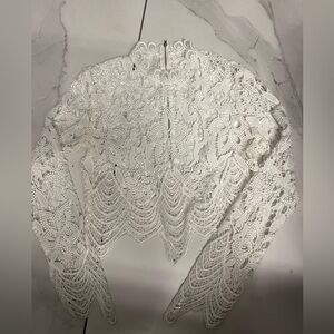 Elegant White Lace Women’s‎ Top